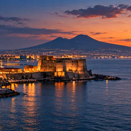 Il Vesuvio sul golfo di Napoli
